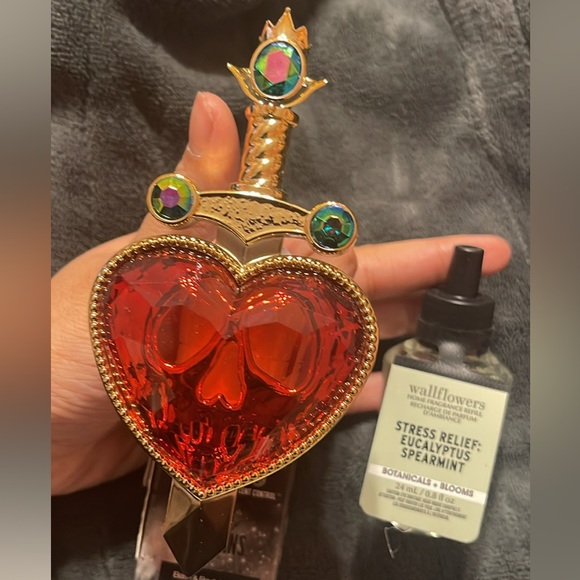 Bath & Body Works Other - Bath and Body Works wallflower and refill